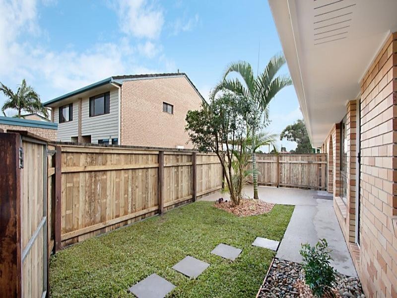 1/9 Shrike Court, Burleigh Waters QLD 4220