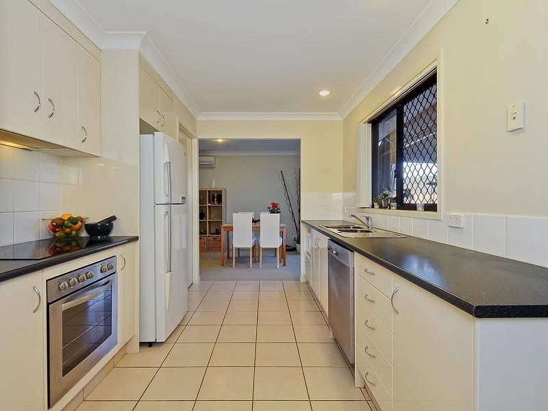 61 Buchanan Circuit, Oxenford QLD 4210