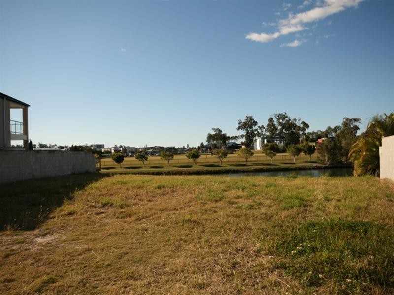 3 Valetta Crescent, Varsity Lakes QLD 4227
