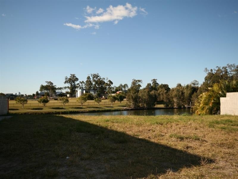 3 Valetta Crescent, Varsity Lakes QLD 4227