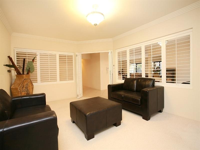 51 Lancewood Circuit, Robina QLD 4226