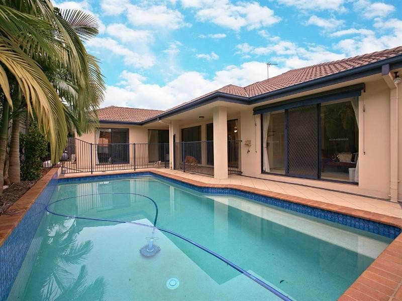 51 Lancewood Circuit, Robina QLD 4226