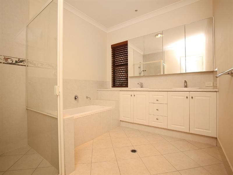 51 Lancewood Circuit, Robina QLD 4226