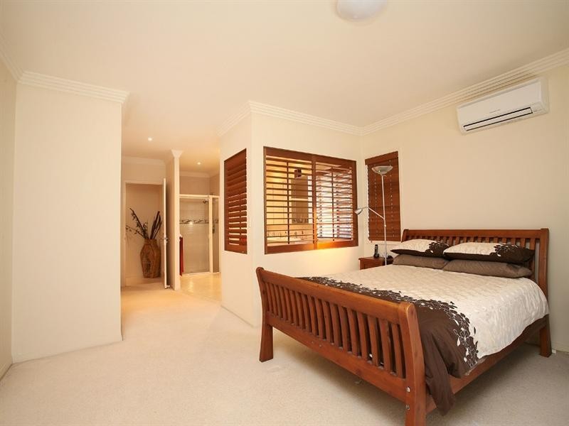 51 Lancewood Circuit, Robina QLD 4226