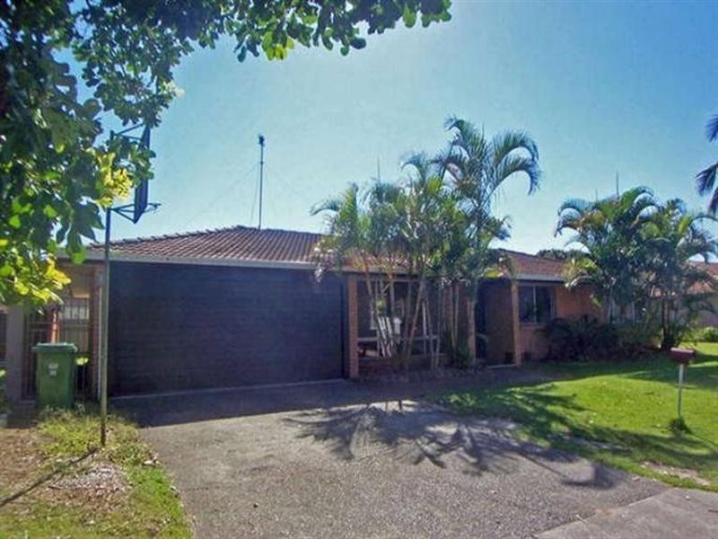 39 Gretel Drive, Mermaid Waters QLD 4218