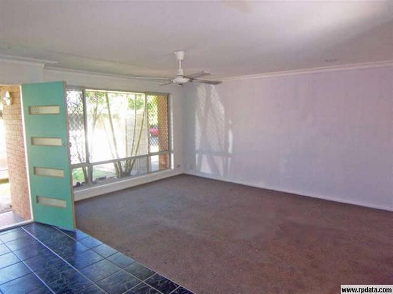 39 Gretel Drive, Mermaid Waters QLD 4218