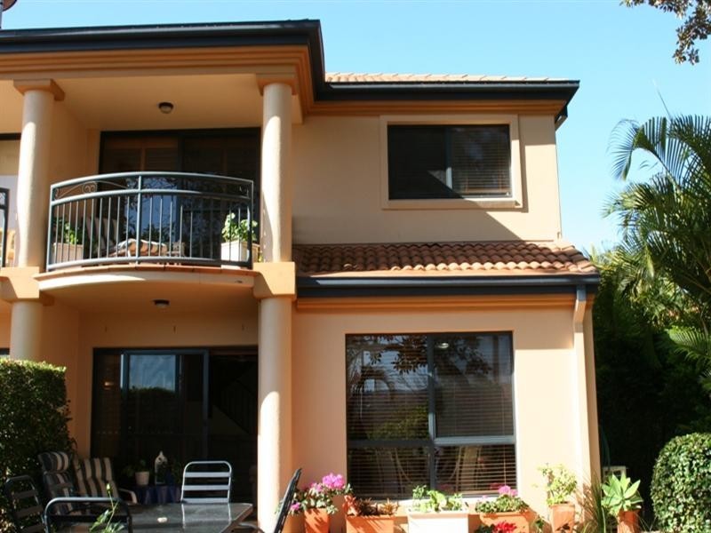 92/85 Palm Meadows Drive, Carrara QLD 4211