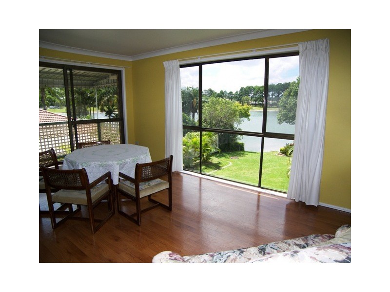 43 Murtha Drive, Elanora QLD 4221