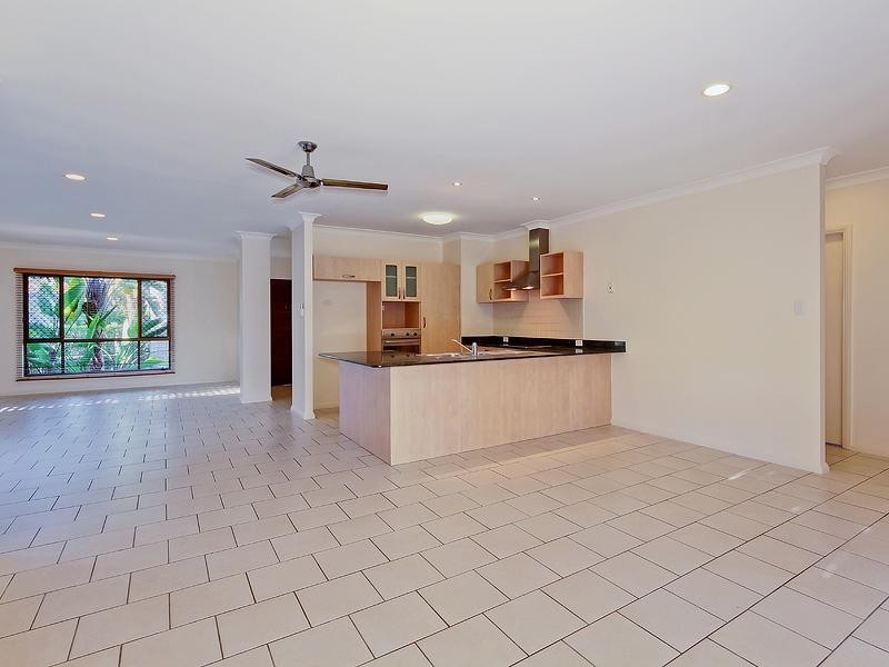 28 Peach Drive, Robina QLD 4226