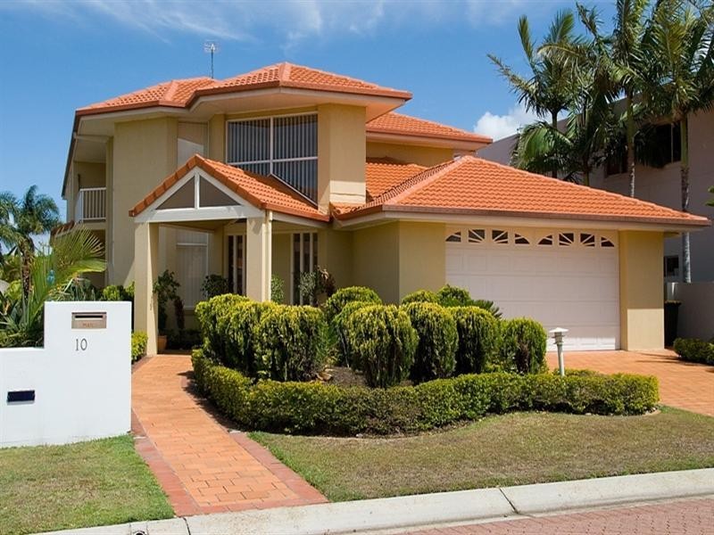 10 Meadowview Drive, Carrara QLD 4211