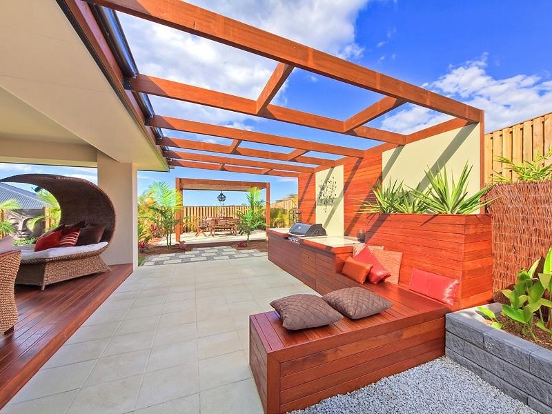 14 Saddle Back Street, Upper Coomera QLD 4209