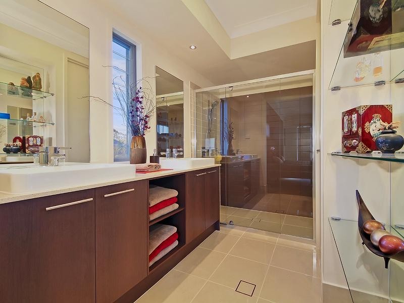 14 Saddle Back Street, Upper Coomera QLD 4209