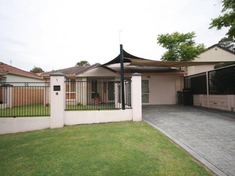 5 Angelia Lane, Merrimac QLD 4226