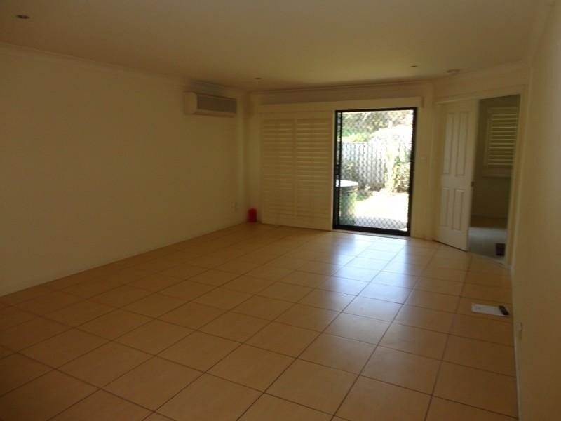 1/4 Heights Drive, Robina QLD 4226