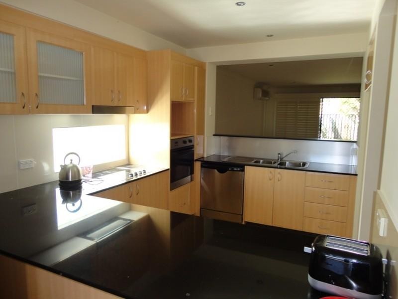 1/4 Heights Drive, Robina QLD 4226