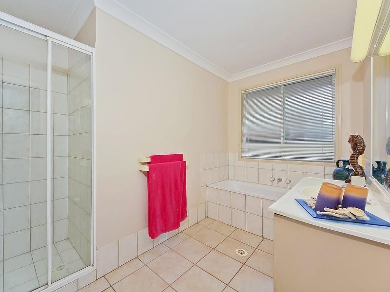 25 Parklake Drive, Mudgeeraba QLD 4213