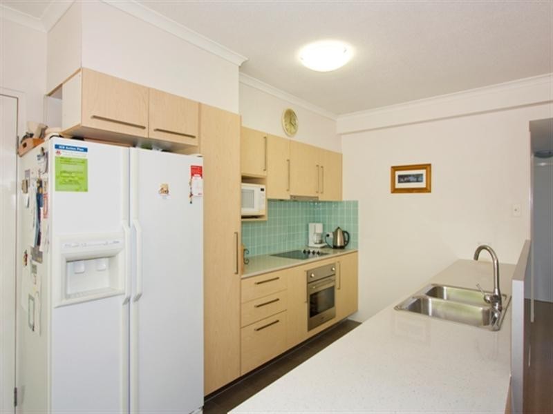 12 Executive Drive, Burleigh Waters QLD 4220