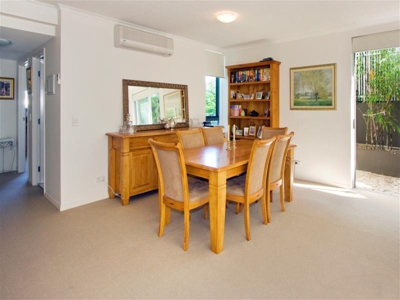 12 Executive Drive, Burleigh Waters QLD 4220