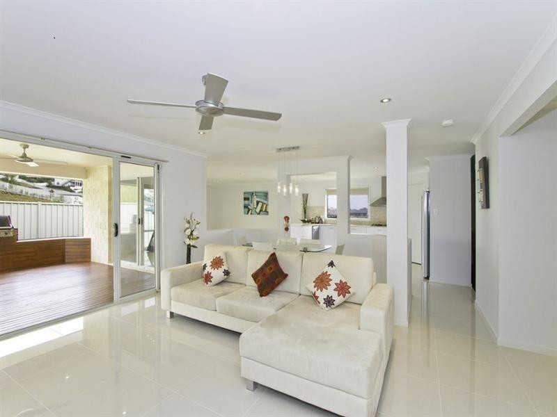 13 Rusty Plum Court, Reedy Creek QLD 4227