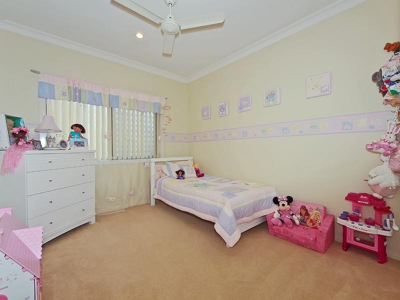 6 Entry Drive, Merrimac QLD 4226