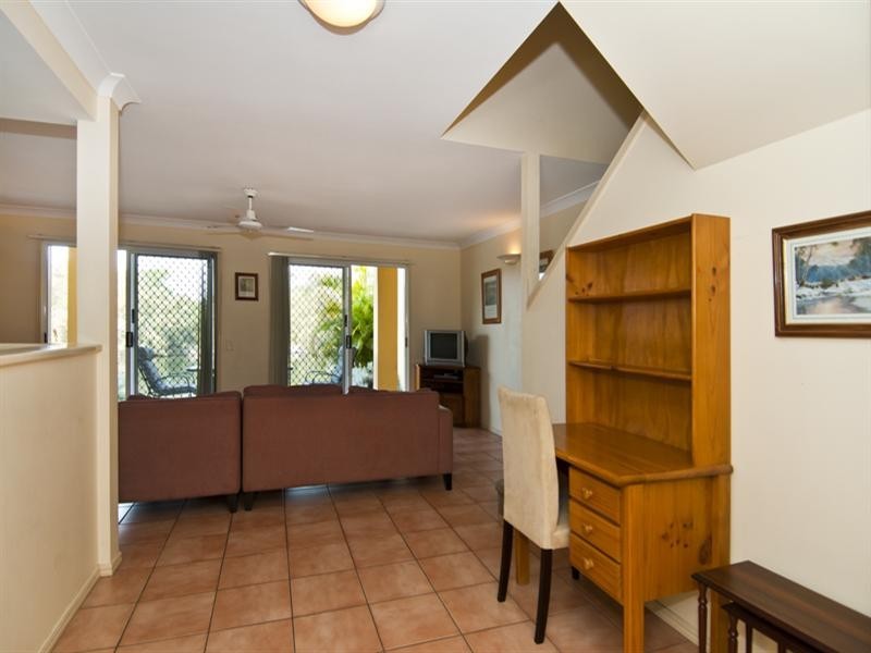 179/215 Cottesloe Drive, Mermaid Waters QLD 4218