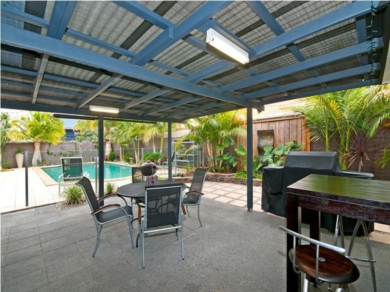 96 Cassowary Drive, Burleigh Waters QLD 4220