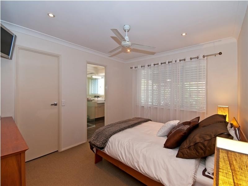 96 Cassowary Drive, Burleigh Waters QLD 4220