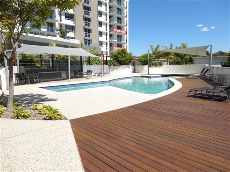 172/135 Lakelands Drive, Merrimac QLD 4226