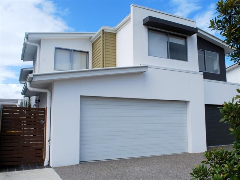 19 Lillie Street, Burleigh Waters QLD 4220