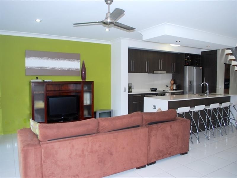 19 Lillie Street, Burleigh Waters QLD 4220