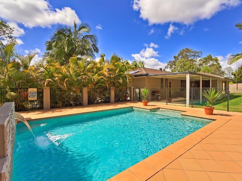 35 Madigan Road, Carrara QLD 4211