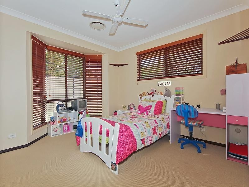 35 Madigan Road, Carrara QLD 4211