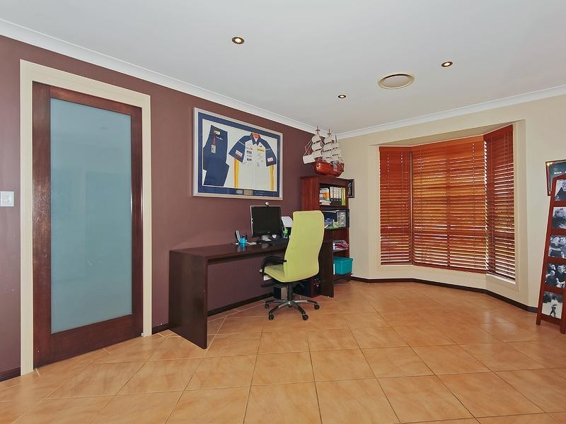 35 Madigan Road, Carrara QLD 4211
