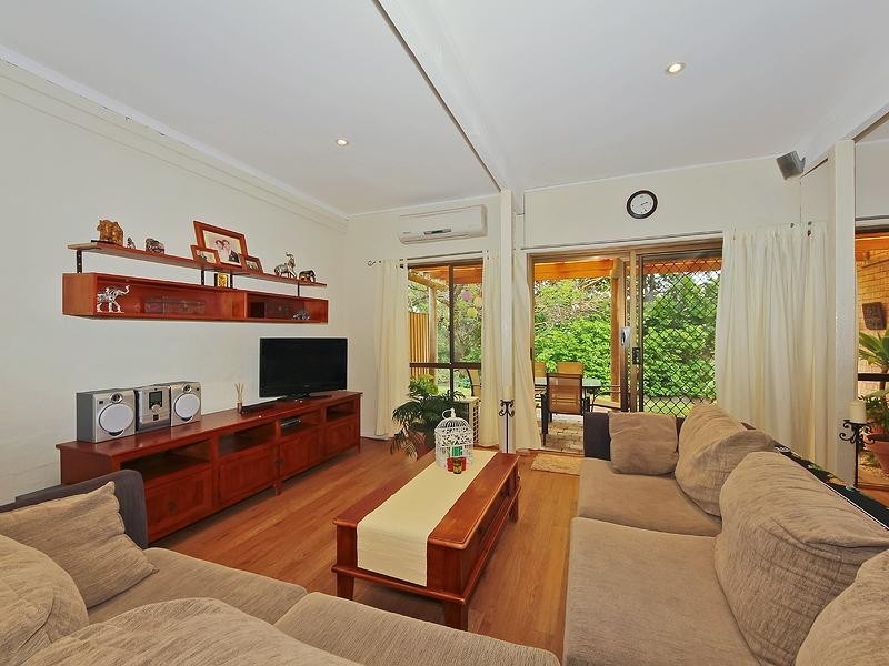 5/1B McLeod Street, Highland Park QLD 4211