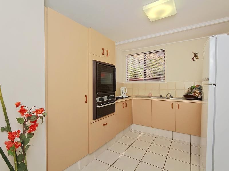 5/1B McLeod Street, Highland Park QLD 4211