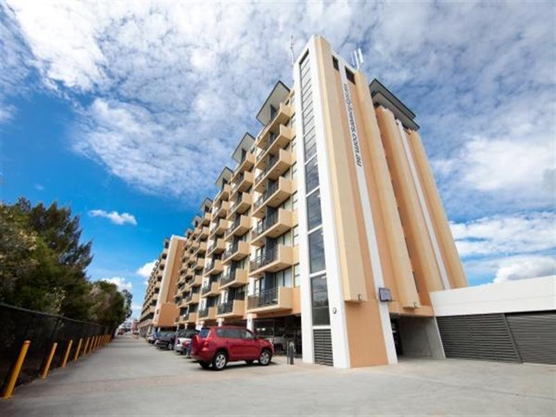 13/25 Lake Orr Drive, Robina QLD 4226