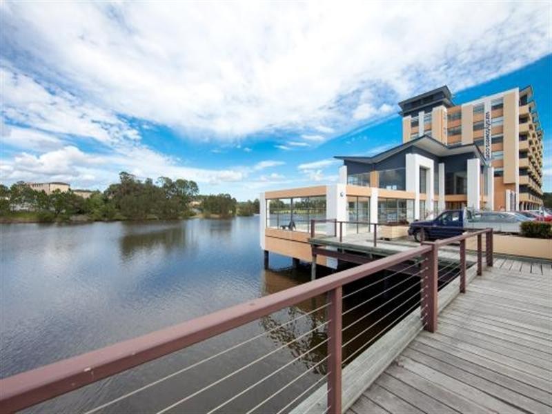 13/25 Lake Orr Drive, Robina QLD 4226