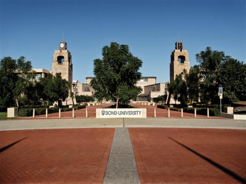 13/25 Lake Orr Drive, Robina QLD 4226