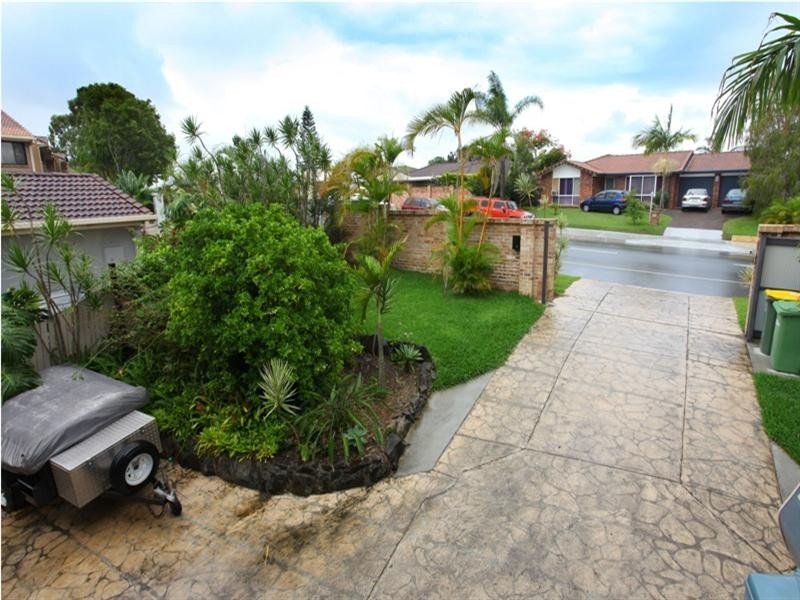 93 Highfield Drive, Merrimac QLD 4226