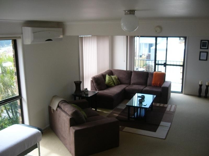 17 Swanbourne Way, Elanora QLD 4221