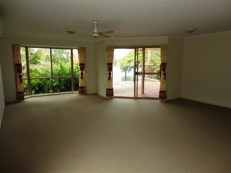 5 Hayman Court, Mermaid Waters QLD 4218