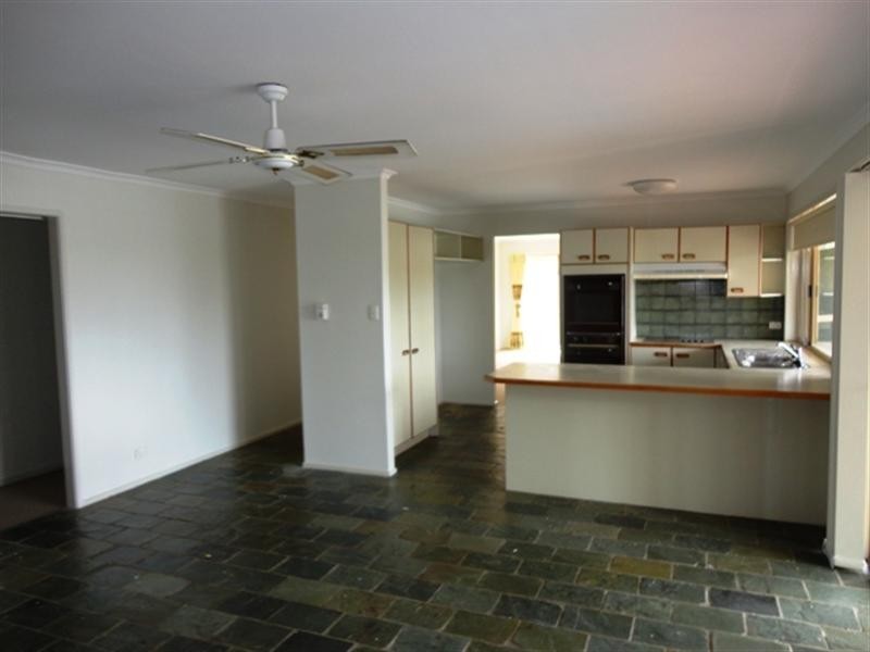5 Hayman Court, Mermaid Waters QLD 4218
