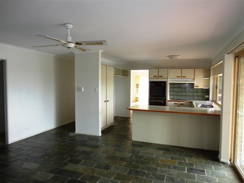 5 Hayman Court, Mermaid Waters QLD 4218