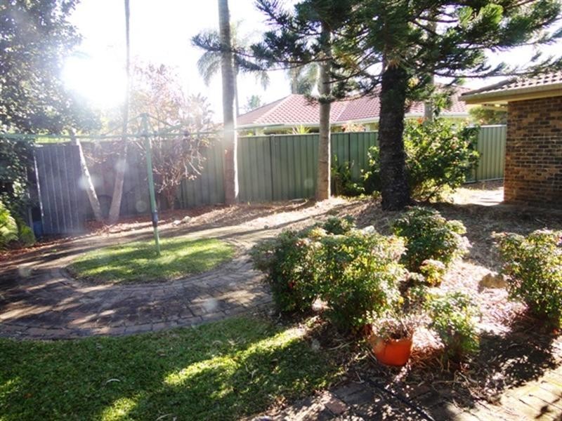 5 Hayman Court, Mermaid Waters QLD 4218