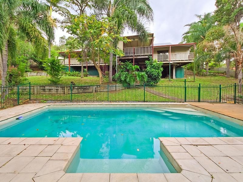 8 Glenrowan Drive, Tallai QLD 4213