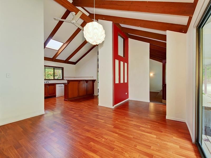 8 Glenrowan Drive, Tallai QLD 4213