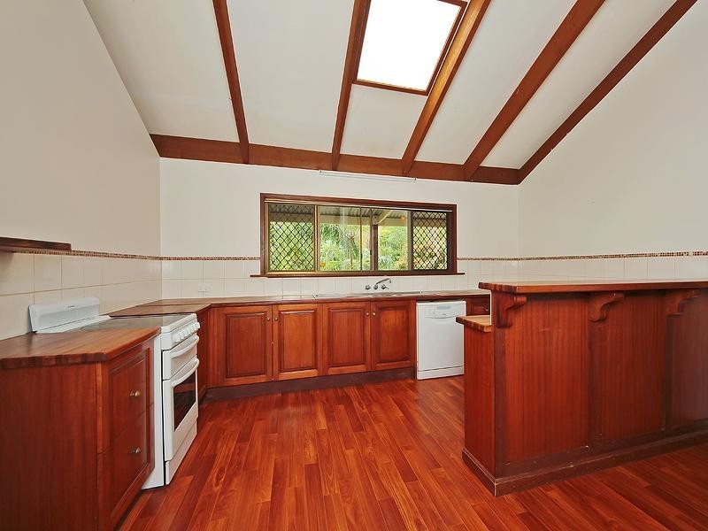 8 Glenrowan Drive, Tallai QLD 4213