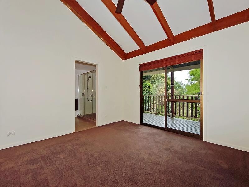 8 Glenrowan Drive, Tallai QLD 4213