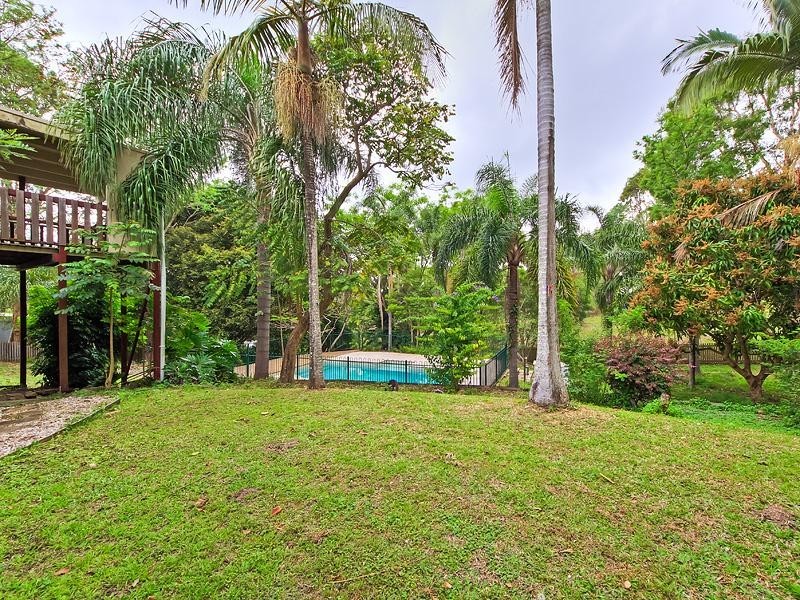 8 Glenrowan Drive, Tallai QLD 4213