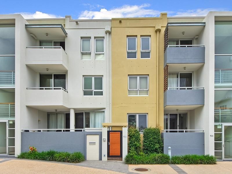 31/2 ARBOUR Avenue, Robina QLD 4226